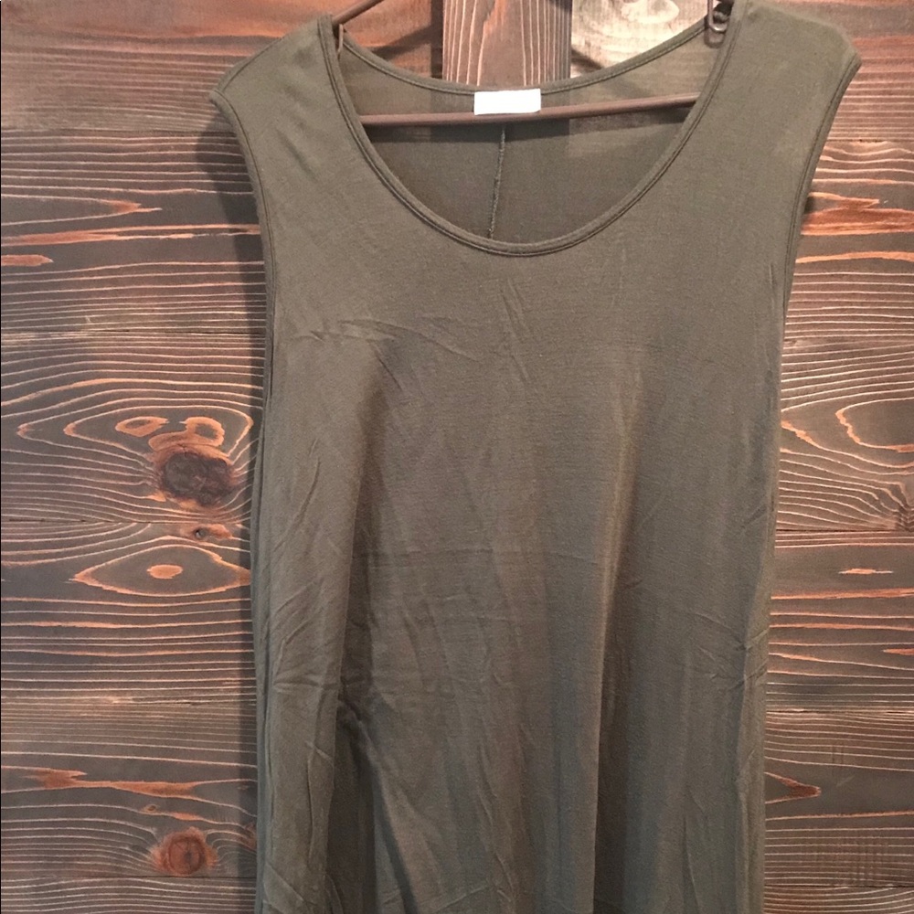 Dress green color